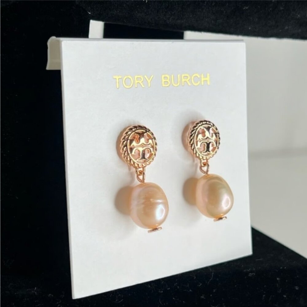 Tory Burch Earrings - Picture 4 of 5